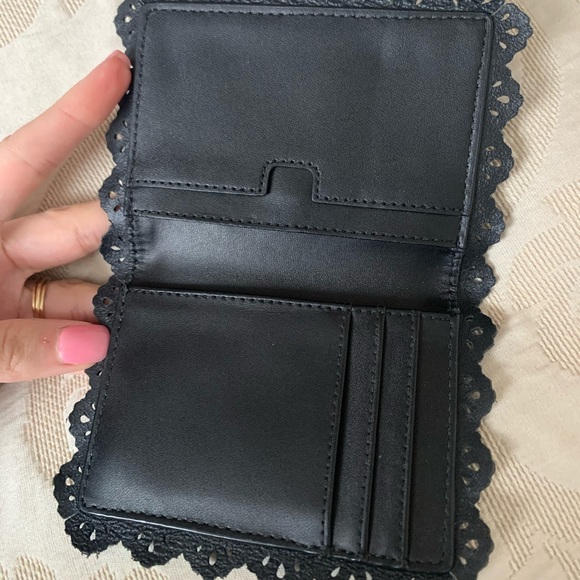 Kate Spade - Picture 4 of 4